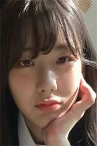 任他明月下西楼