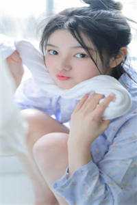 再不见明月高悬