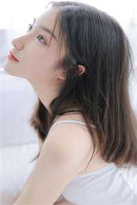 老婆和男助理烧伤后连在了一起