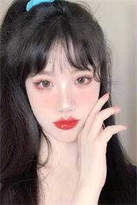 未婚夫帮真千金引流，害我丧命直播间