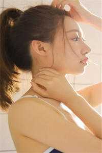 山遥水远，不见不念