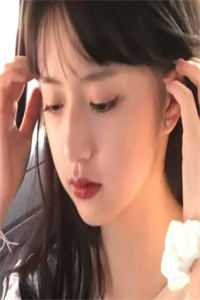 被关进狗笼后，老公创飞所有人