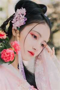 外婆催婚比我妈急，我把她送了进去