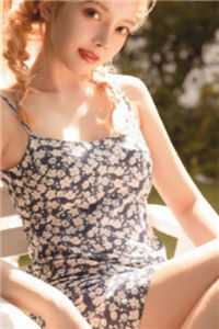女儿出嫁，老婆让初恋送嫁把我关在后厨