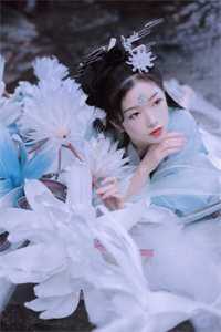 丈夫肩祧两房，我投井回现代