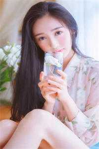 心机娘娘一滴泪，惹得帝王送凤位