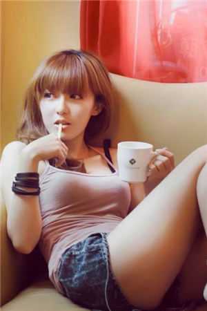爱恨如春晓，原来皆是空
