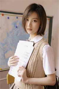 日暮青山绿渐隐