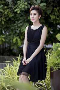 被退婚后我获赔六个美女