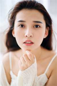 把我丢到单身汉村后，未婚夫悔疯了