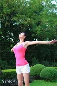 婚礼当天，老公要我给自虐型婆婆
