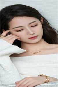 母亲节当天，女儿逼我送她爱马仕