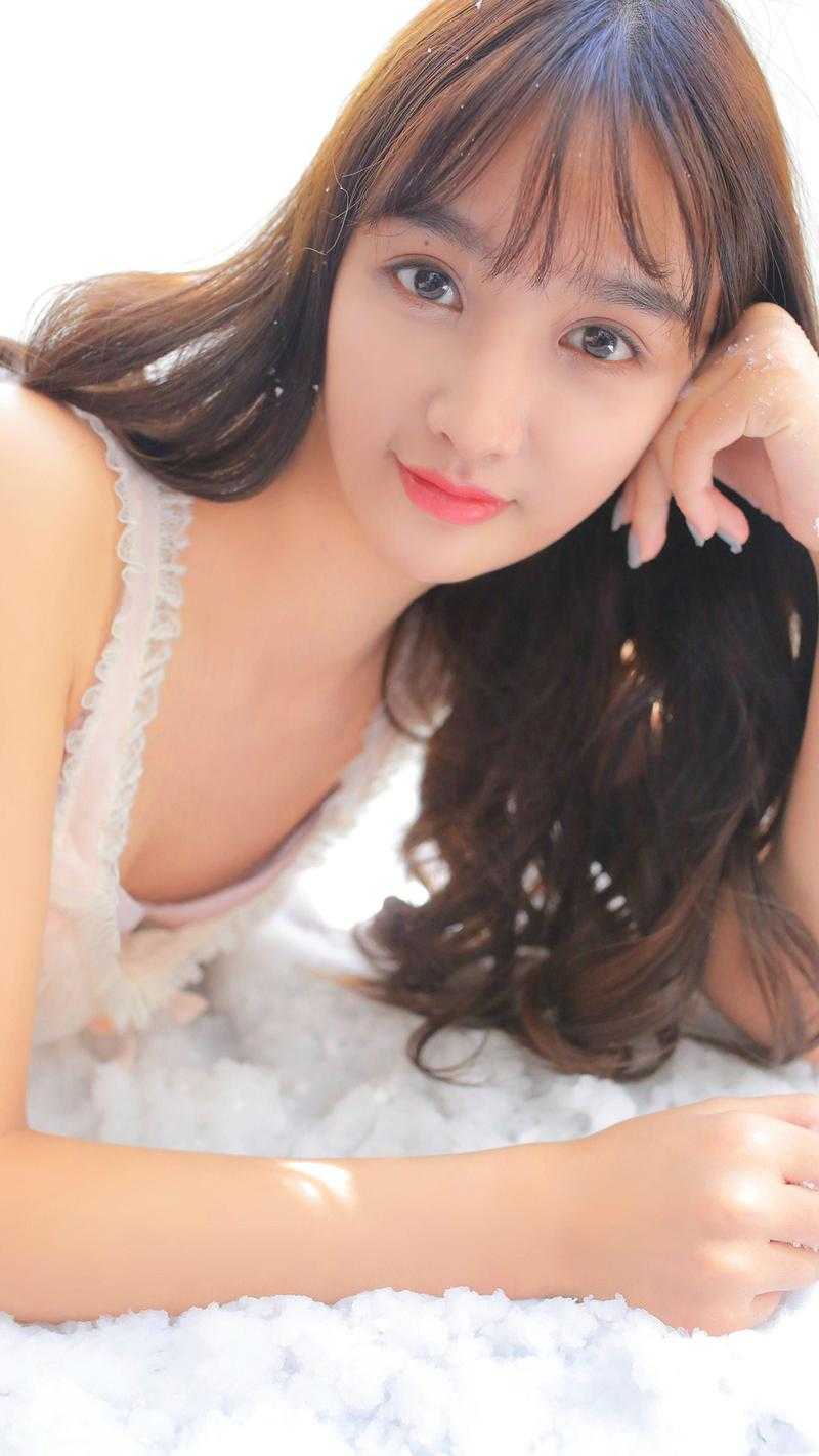 假千金变成绿茶后，我成了团宠