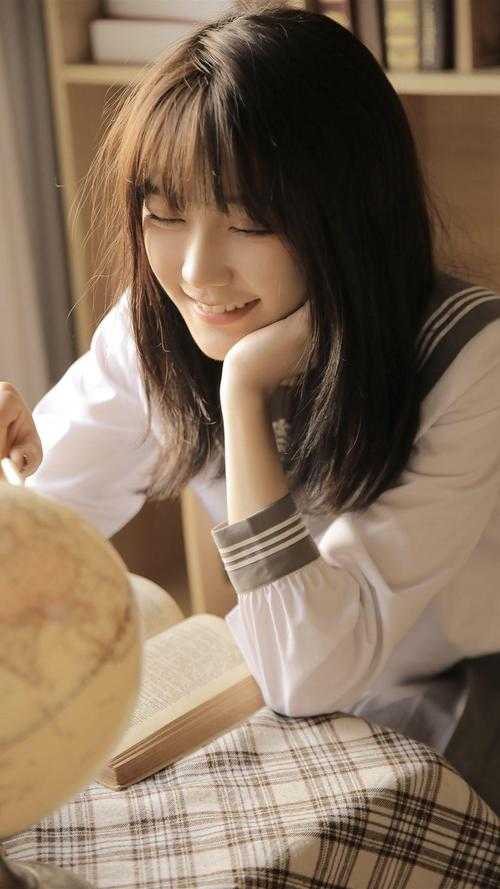 我被杀害时，家人在陪养女逛街