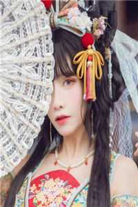 女友为陪白月光把我丢在国外