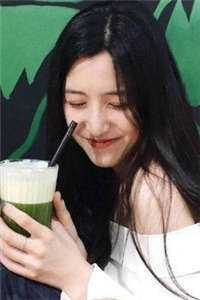 恶毒女配摆烂后，被京圈大佬父子赖上了