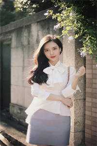 未婚夫推迟婚礼后，我盲选嫁纨绔