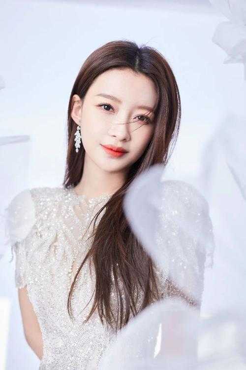 逃婚三年，裴少的花心人设崩了