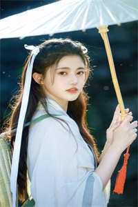 结婚当天老婆和我离婚，五年后我牵回一个小孩她却后悔了