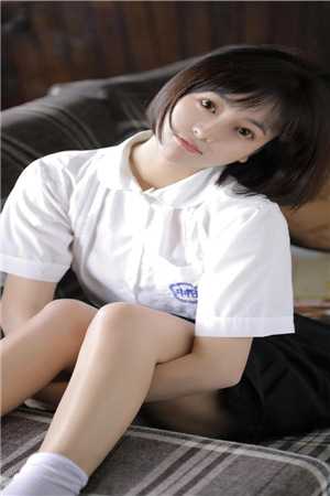 见我荒芜，听我泣语