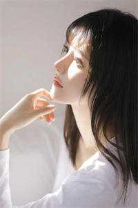 小白脸下乡，入赘女军官软饭喷香