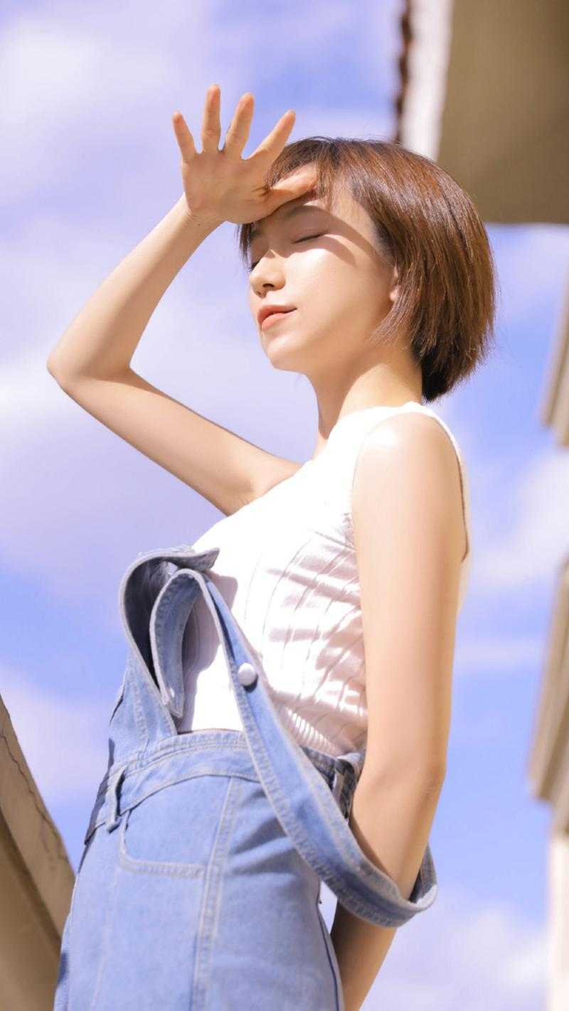 偏心父母为妹妹构陷我高考作弊，出狱后我找了个新妈