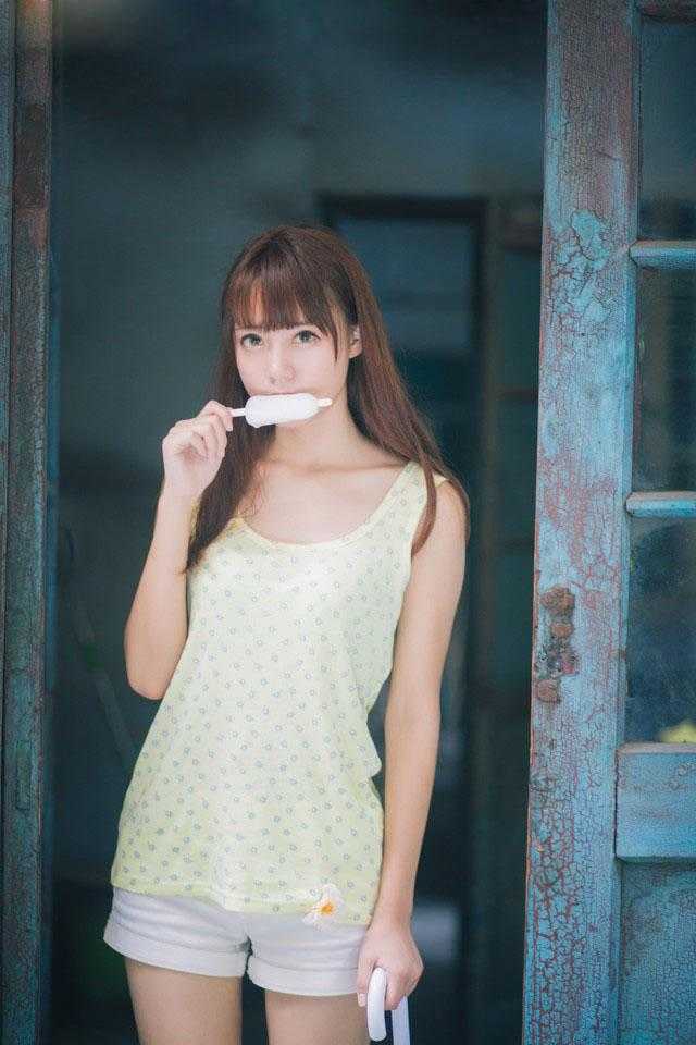 新婚夜，妻子要男闺蜜代替我圆房