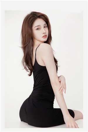 女儿的童养夫欺辱她？她可是皇上唯一的公主