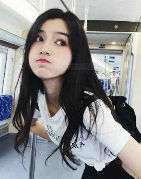她让女儿给白月光的女儿买蛋糕