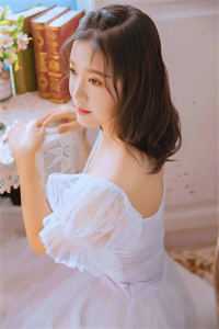 送我进精神病院？闪婚大佬后全家悔哭了