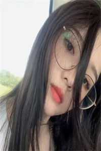 忽梦少年事，不如两相忘