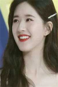 为哄白月光女儿，老公将我挂在阳台