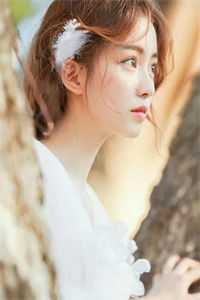 结婚现场被女友抛弃，我转身将邻家妹妹拥入怀里