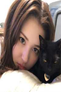 重生后我打碎了香水小样