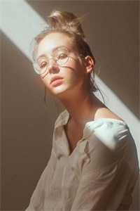 我从校花变成肥婆后