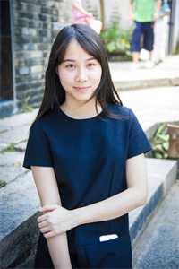梨花落尽，再无白头