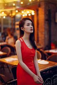 被养父关进弃婴塔后，军人母亲杀疯了