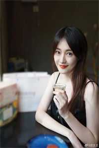 老公给人做狗后，我持鞭做回女王