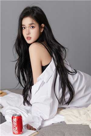 儿子要我资助前夫和他白月光的女儿
