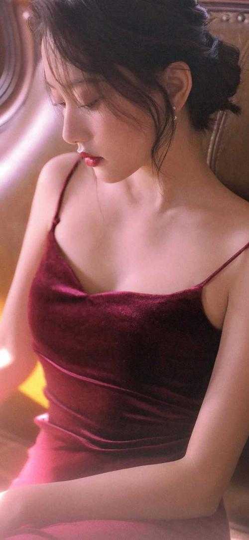 老婆要三妻四妾，我离婚成全她却疯了