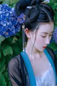清纯女友瞒着我，为男闺蜜整型