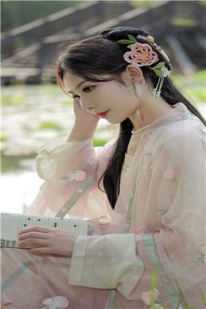 拿我嫁妆养野种，我改嫁权贵你慌什么