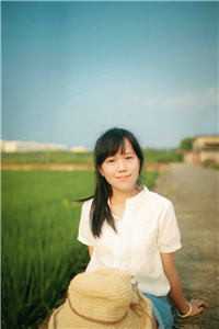 骨灰撒海后，佛子出家了