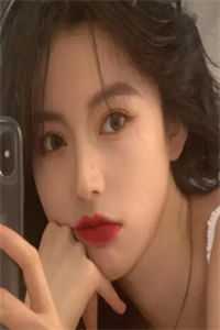 春风不见花梗泣